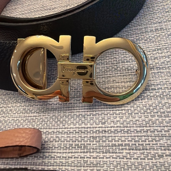 Women’s Ferragamo belt , reversible main image 4